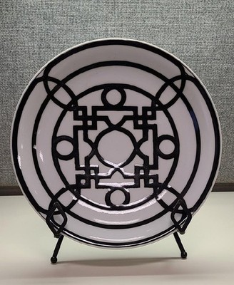 Z Gallerie White & Black Labyrinth Pair Of Dinner Plates