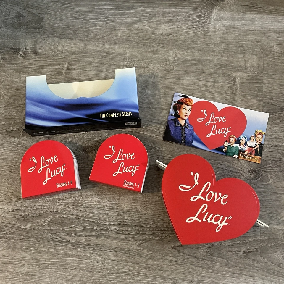I Love Lucy: The Complete Series (All 9 Seasons! 194 Episodes!) - Preowned Foto 3 de 3