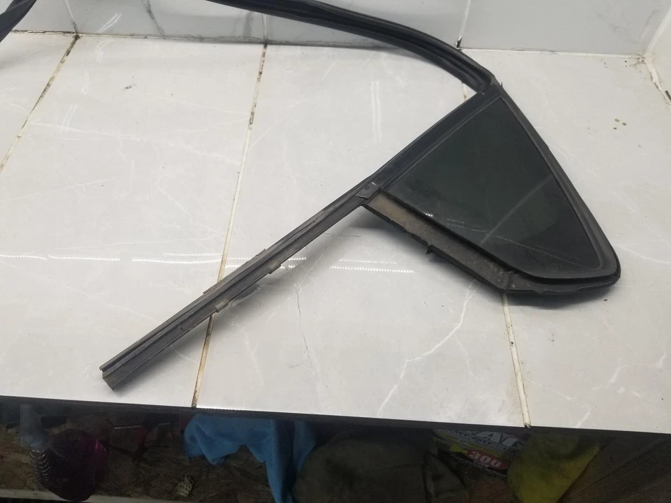 2012 CHEVROLET EQUINOX REAR LEFT VENT GLASS WINDOW #003277 - Изображение 2 из 3