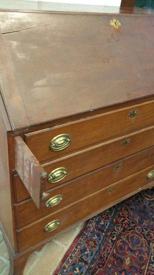 RECEPÇÃO INCLINADA - MASSACHUSETTS CEREJA HEPPLEWHITE PÉ FRANCÊS C-1805 - Imagem 3 de 4