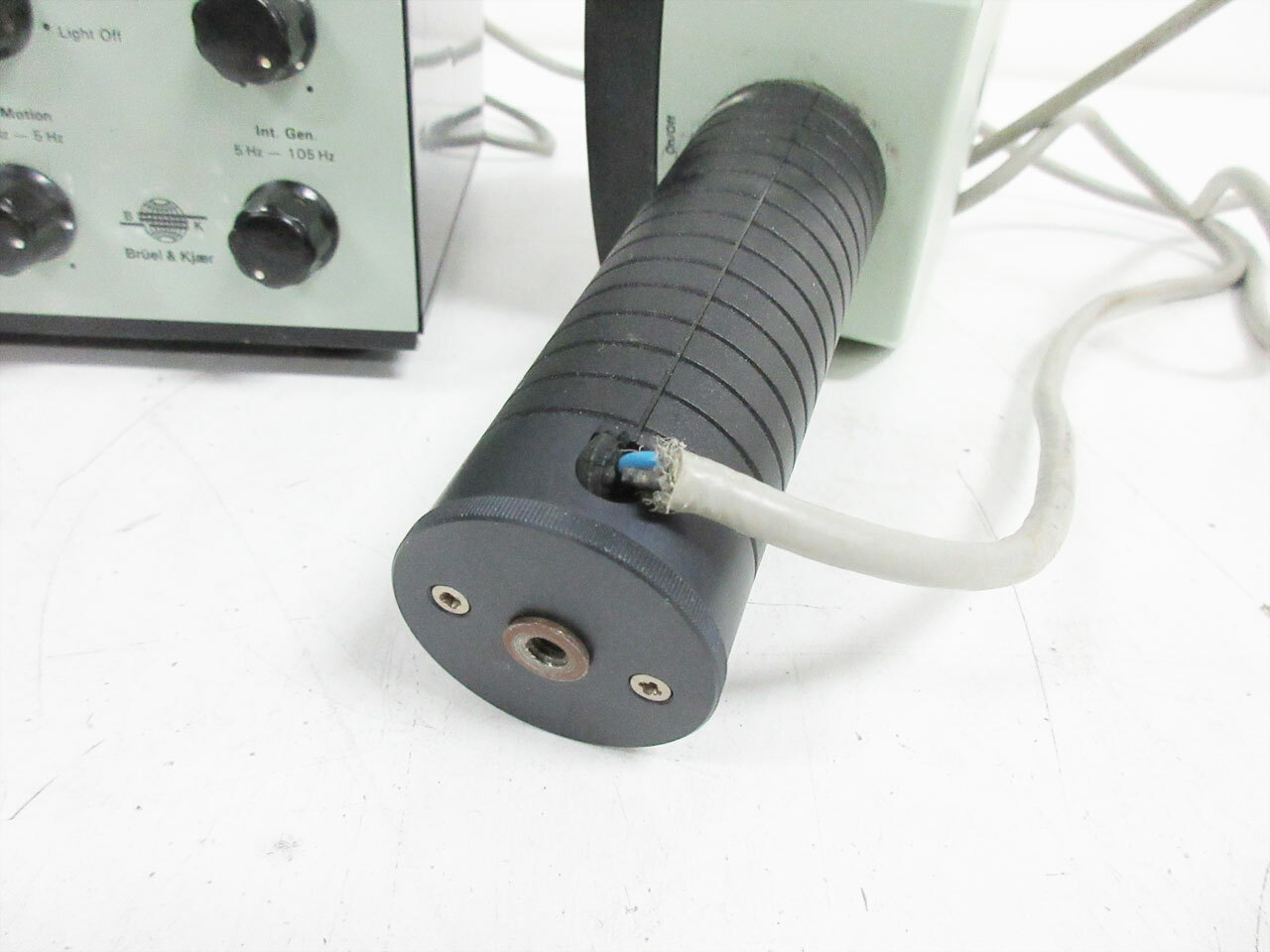 BRUEL & KJAER 4913 STROBOSCOPE ADJUSTABLE WITH US 0008 LAMP UNIT - B