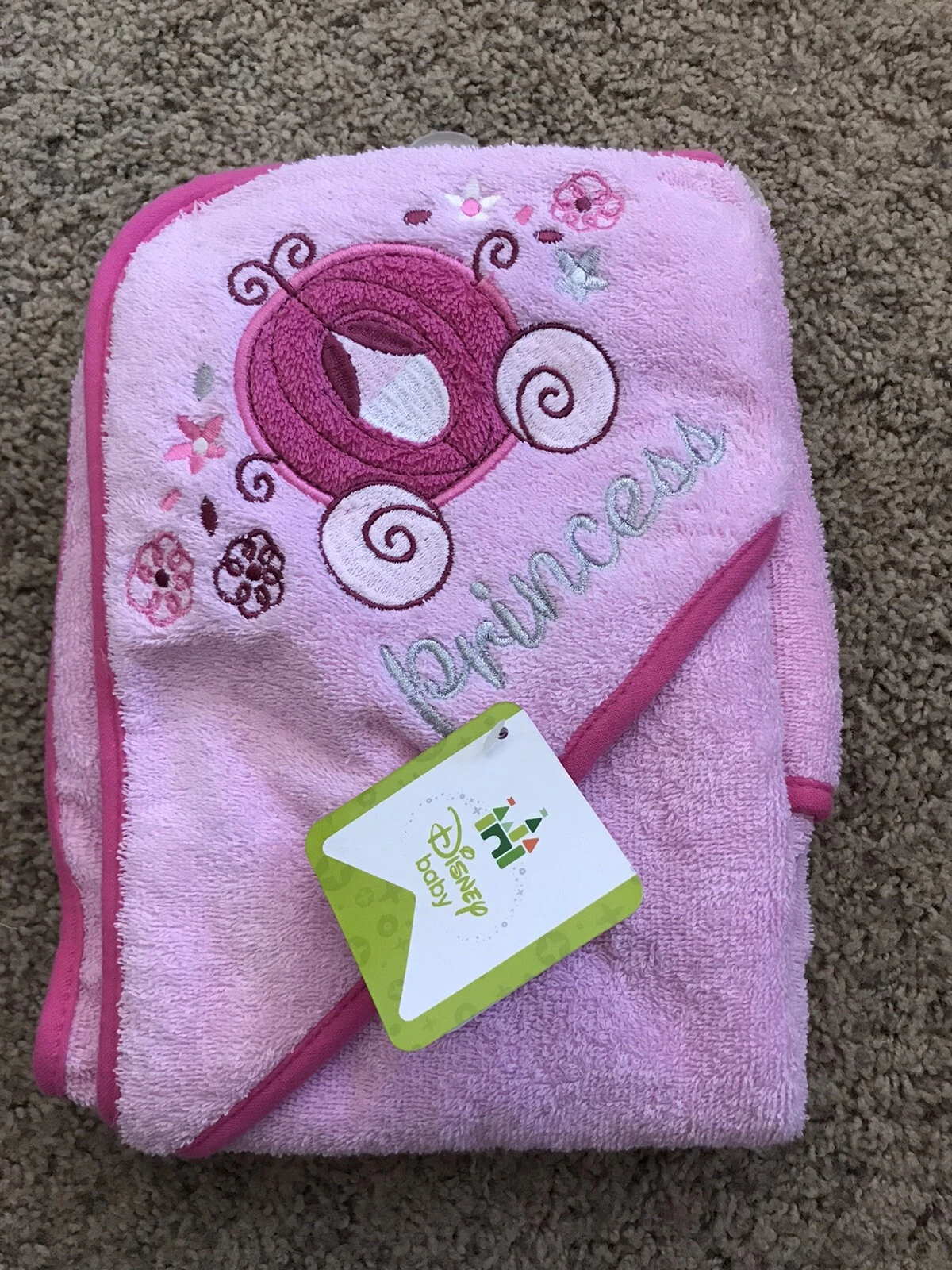 NWT Disney Baby Pink Princess Cinderella Carriage Hooded Towel 30 in X 30 in
Opens in a new window o