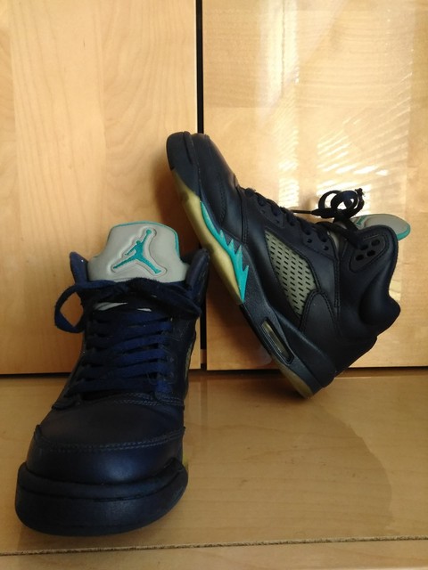 turquoise jordan 5