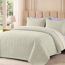 Twin Embossed Bedspread Sets Soft Reversible 3 Piece Quilt Set with Pillow Shams