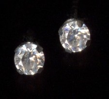 14K Solid White Gold 3mm Round Cut Clear Crystal CZ Solitaire Stud Earrings UY