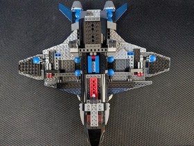 Retired LEGO Marvel Quinjet (6869) Mostly Complete. No Minifigures