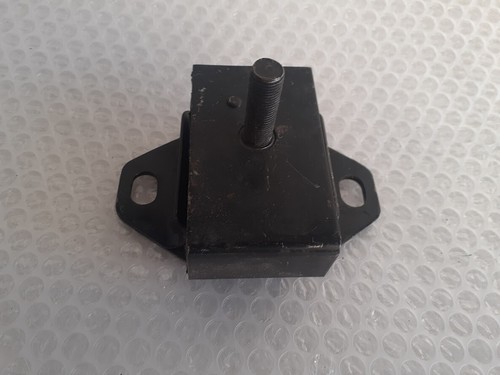 Engine Mount for Toyota Hilux 4Runner RN20 RN25 Toyoace RY10 12R 12361-39017