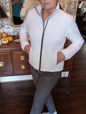 Helly Hansen Womens Crew Insulator Jacket 53030-001 White