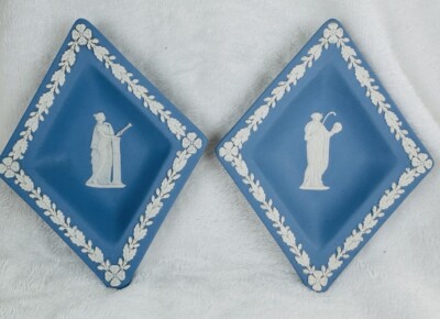 2 Wedgwood Jasperware Cream on Pale Blue 5.5in Diamond Dish Euterpe Thalia Muses