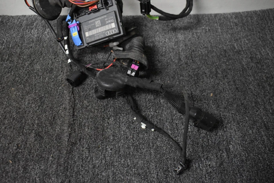 AUDI Q7 2008 cableado de puerta delantera OEM de fábrica Foto 3 de 4