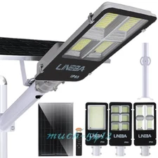 8800W Commercial Solar Street Lights Outdoor Dusk to Dawn parking lot light