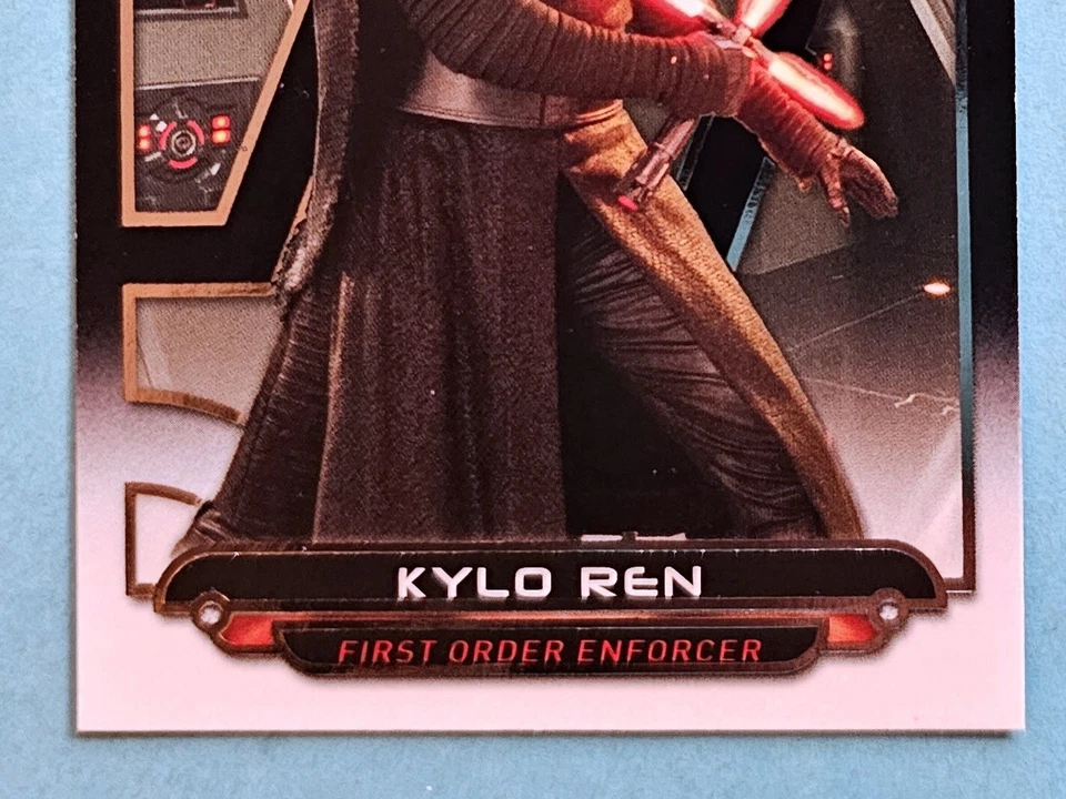 2018 Star Wars Galactic Files Base Variation #TFA-3 Kylo Ren SSP Parallel Card - Image 4 of 4