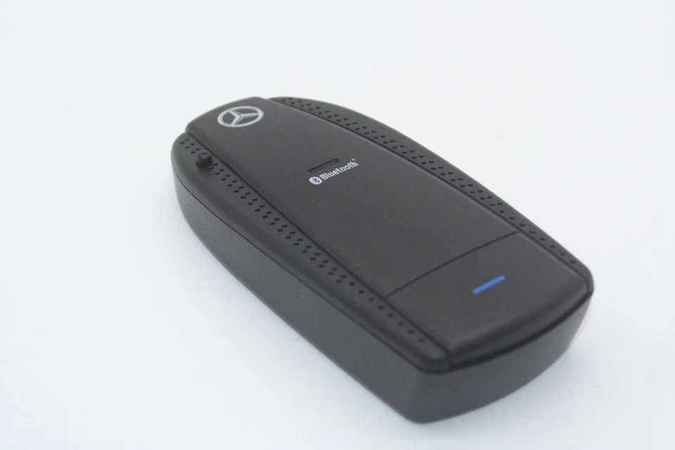 MERCEDES BENZ HFP BLUETOOTH PHONE ADAPTER B6 788 0000 SAMSUNG iPhone X 11 12 13 - Image 3 of 4