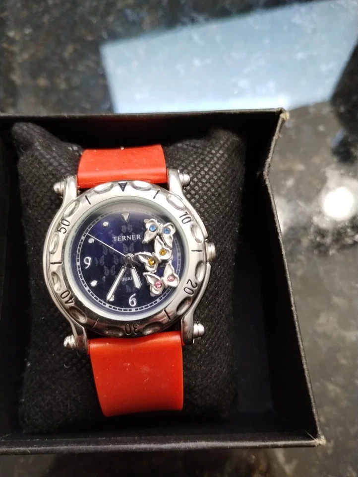 Relógio Borboleta Flutuante Feminino Bijoux Terner Nova Bateria Muito Rara Muito Bom! - Imagem 2 de 4