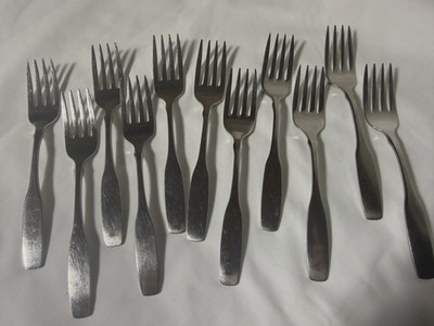 Oneida Community PAUL REVERE Stainless Flatware 11 SALAD FORKS  6 1/2''-1959