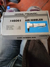 CENTRAL PNEUMATIC AIR NIBBLER #46061 WITH BOX  90 PSI PRE-OWNED VGC!
