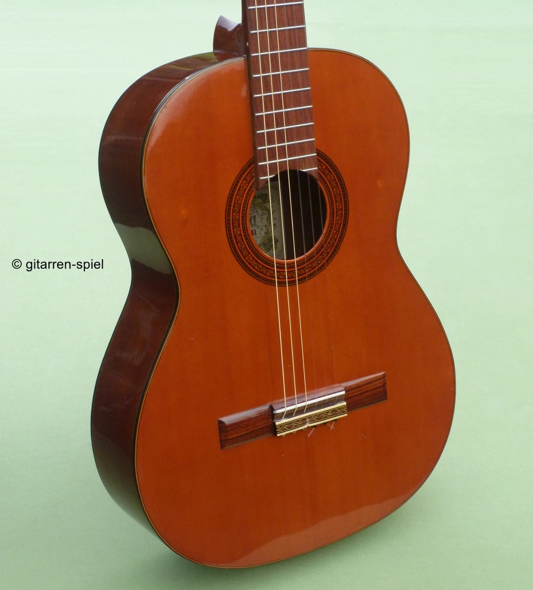 Preços baixos em Violões Clássicos Suzuki | eBay