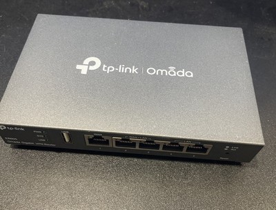 TP-Link ER605 Omada 5-Port Gigabit Multi-WAN VPN Router, No power supply
