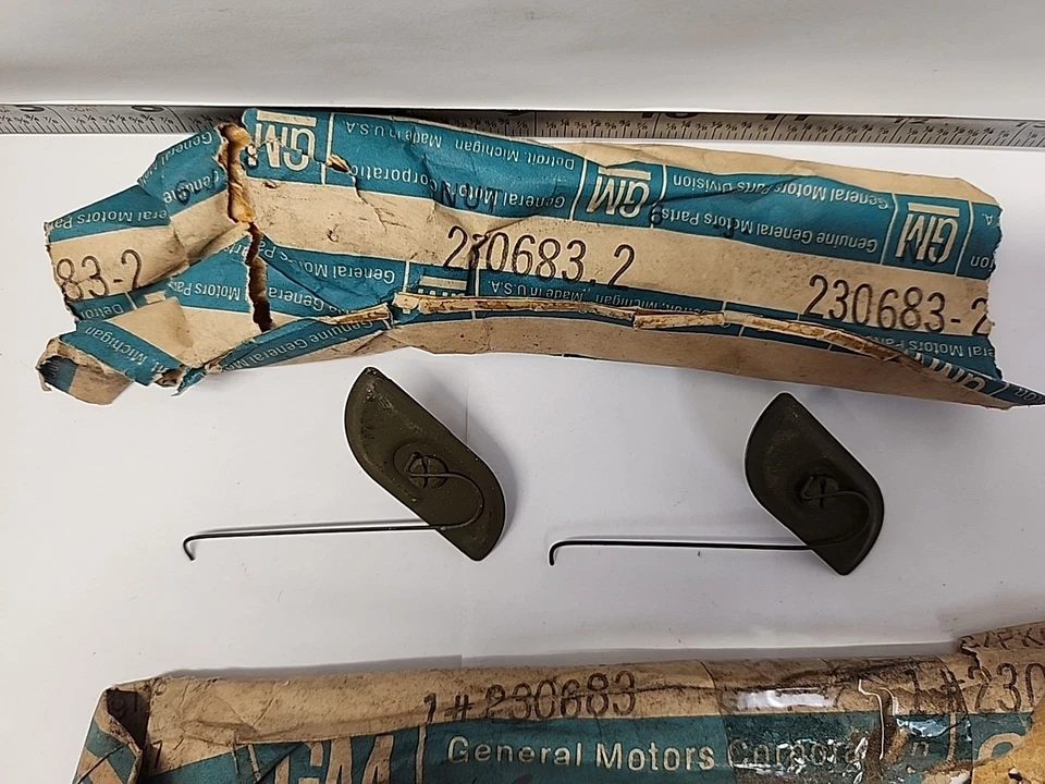 Luz de esquina izquierda OEM + montaje 230683 '69 Oldsmobile Delta 88 (685 Foto 2 de 4