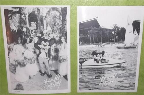 2 VINTAGE WALT DISNEY WORLD WDP "YOUR PAL MICKEY" PROMOTIONAL TRAVEL PHOTO CARDS - Picture 1 of 4