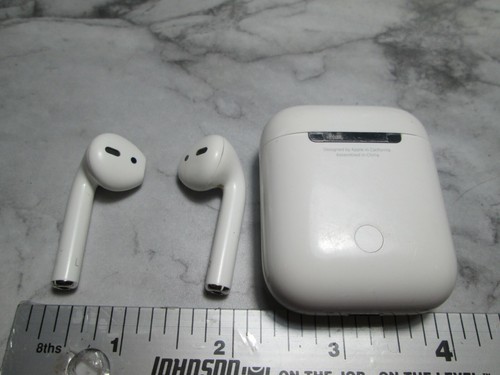 Wireless Headphones Wireless AirPods APPLE A2032 A2031 A1602 Charging Case