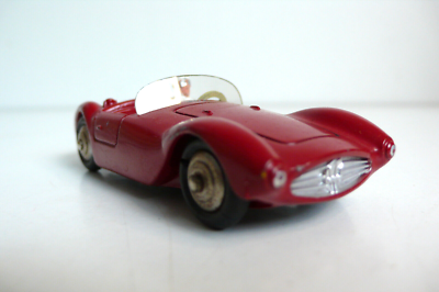 Dinky Toys - 1:43 - Maserati Sport 2000 Réf. 22A Made in - Catawiki