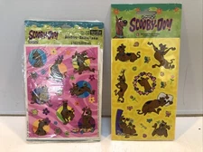 Vintage Heartline & Sandylion & Other Stickers Scooby-Doo  Background '70s Style