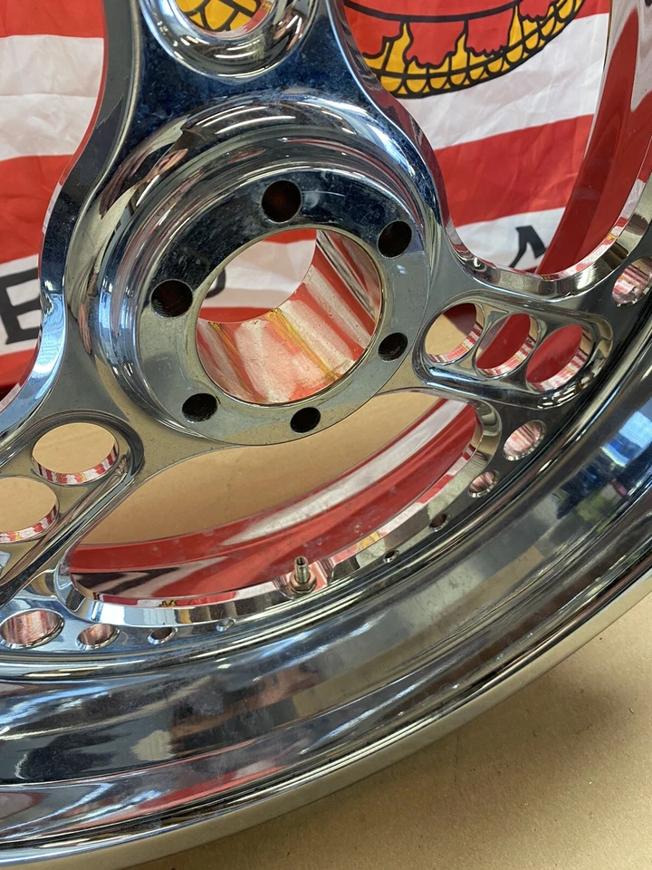 Rueda trasera cromada Arlen Ness Battistini Victory 17” x 6,25” Cross Country Vegas Foto 3 de 4