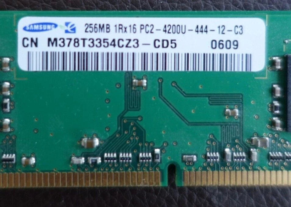 1GB (4 x 256MB) Samsung 1Rx16 PC2-4200U-444-12-C3 DDR2-533 SDRAM DIMM - Image 2 of 2