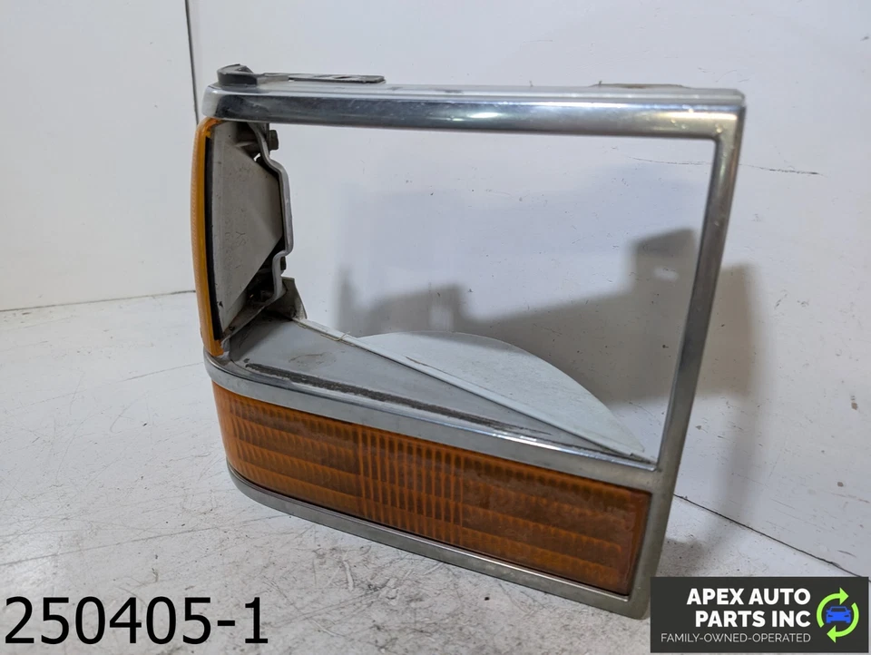 OEM 1989-1992 Ford Bronco II 2,9 L LUZ DE CABEZA DERECHA BISEL MOLDURA CON INTERMITENTE Foto 3 de 4