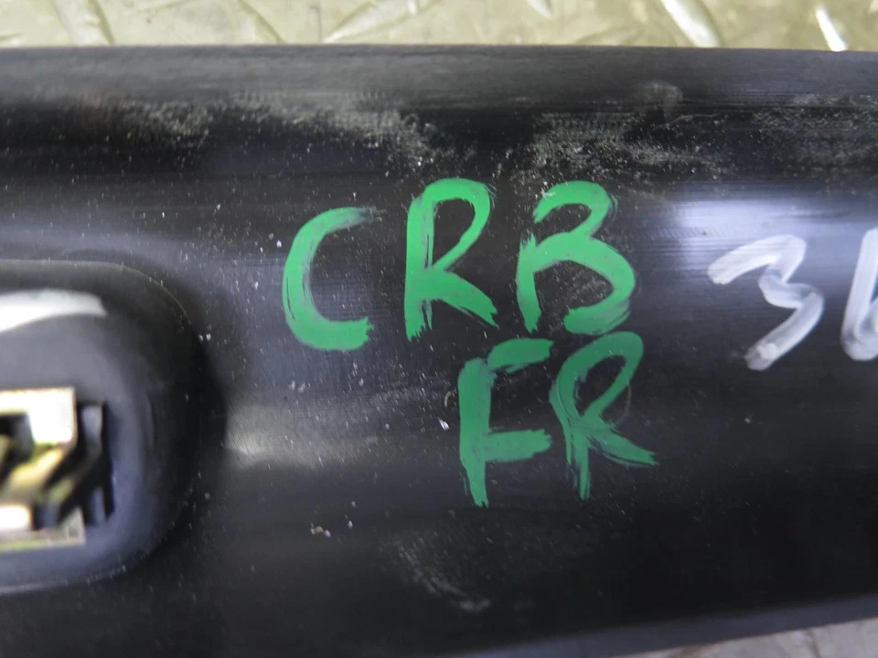 03-06 CHEVROLET SSR FRONT RIGHT DOOR SILL SCUFF PANEL BLACK OEM - Image 2 of 4