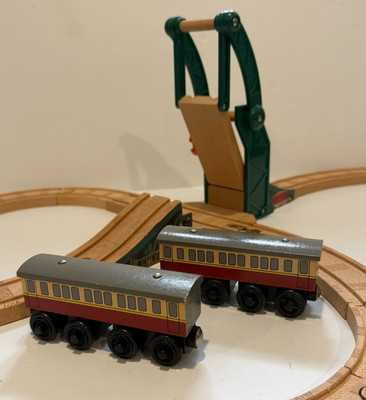Express Coaches -  Thomas & Friends Wooden Rare Train Wooden Engine
