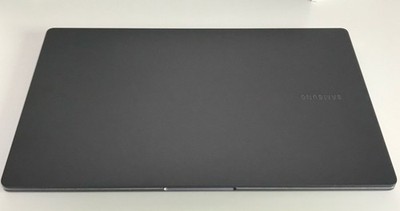 SAMSUNG Galaxy Book 5 15,6'' / Gray / Ultra 5 8GB / 256GB / NT750XHD-KC58G