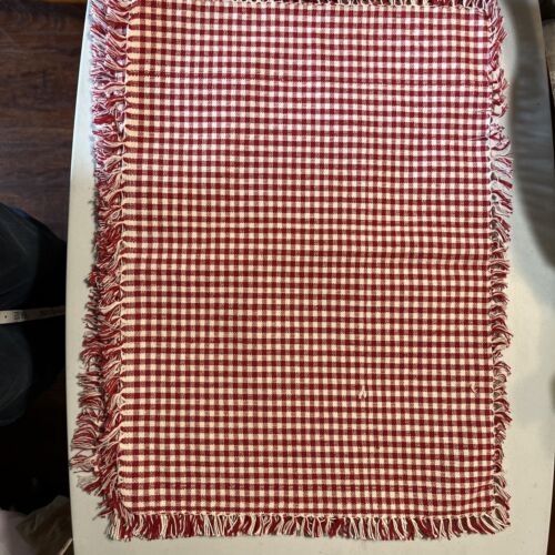 Vntge Woven Cotton Placemats 4 Cottage Farm House Fringed Red White Gingham NWOT