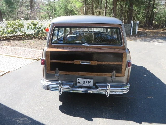 Plymouth Suburban Suburban 1949 vagón de 2 puertas Foto 3 de 4
