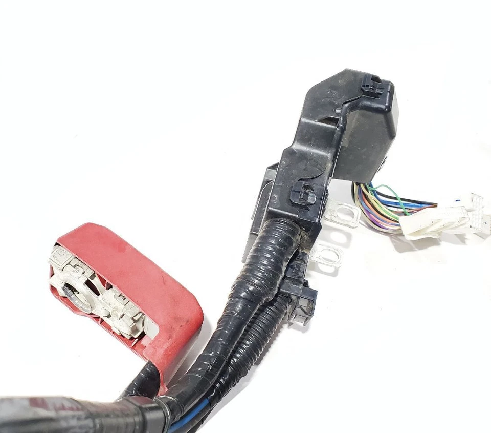 Arnés de cableado del motor Toyota Corolla iM 2018 OEM 82817-02770 Foto 3 de 4