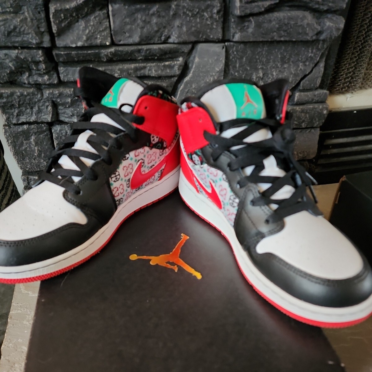 Nike Air Jordan 1 Mid SE Holiday Ugly Christmas Sweater DM1208-150 