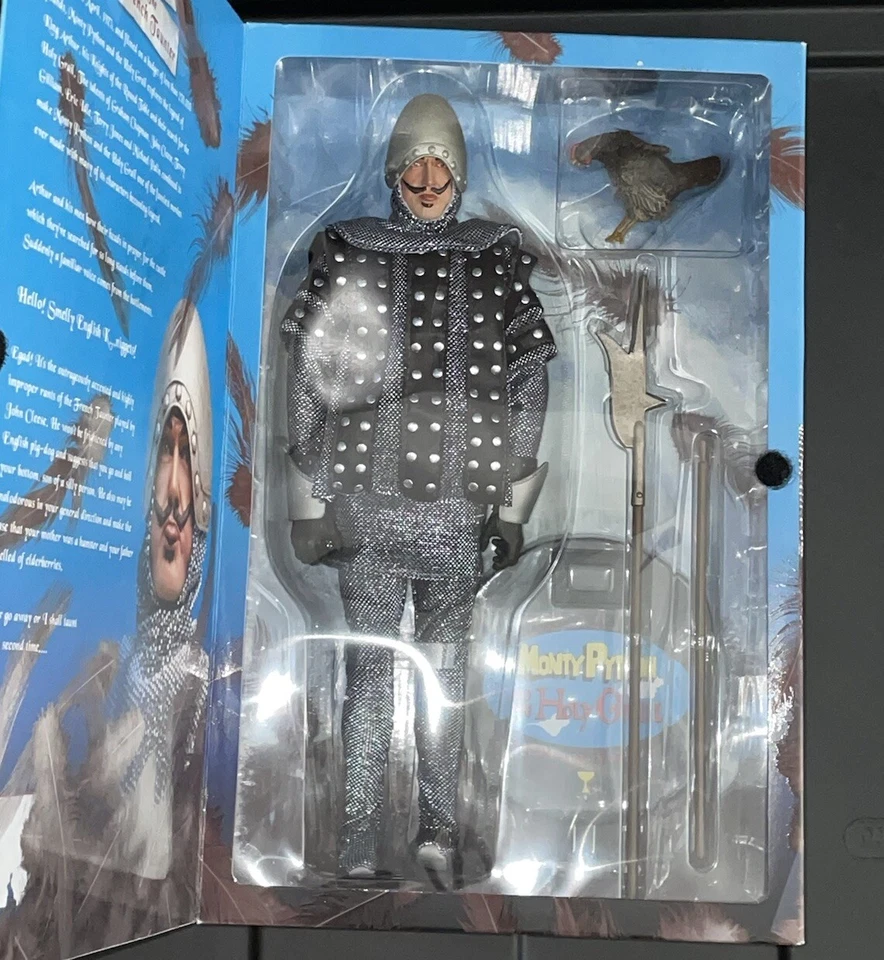Monty Python y el Santo Grial John Cleese como tauntero francés con figura de pollo 12"" Foto 2 de 4