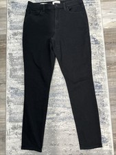 Universal Thread Black High Rise Skinny Leg Jeans Size 8/29R