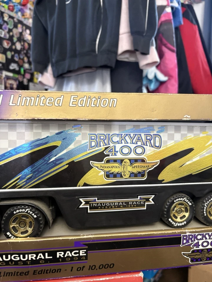 Nuevo de Lote Antiguo 1994 Buddy L Edición Especial Limitada Bickyard 400 Inaugural Race Semi *RARO* Foto 3 de 4