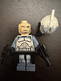 LEGO Star Wars Commander Wolf Minifigure Discontinued Rare 7964 Minifig Figure