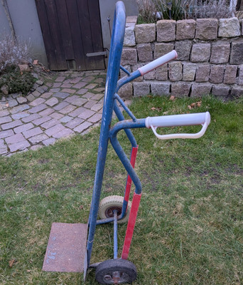 Treppenkarre aus Stahl mit stabilem Rahmen, blau-rot-weiß, Metall, für Treppen