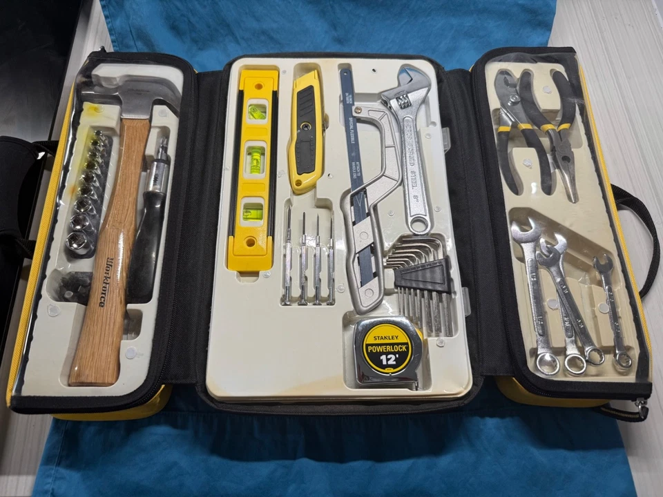 42pc. Vintage WORKFORCE Home Tool Kit w/Trifold carrying case - Image 2 of 4