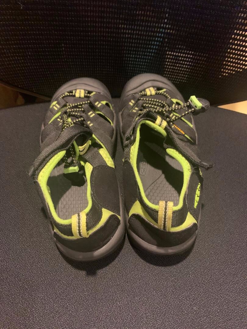 Sandali impermeabili KEEN unisex per bambini grandi US 6 Newport H2 nero lime verde 1009965