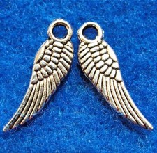 100Pcs. WHOLESALE Tibetan Silver ANGEL Wing Feather Charms Pendants Drops Q0874
