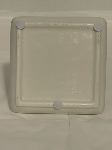 White/Gold Cat Square Ring Holder - Picture 6 of 6