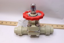 PVC Diaphragm Valve w/EPDM Diaphragm EPDM Seals Socket/Threaded End Connections