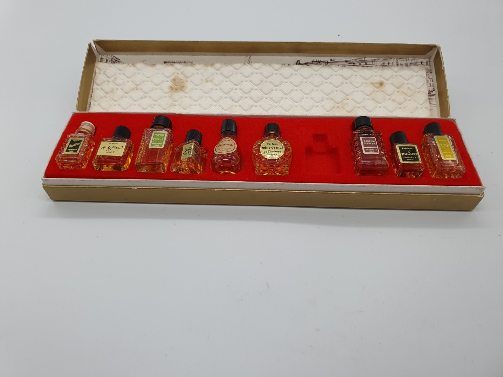 Vintage Parfums de France Miniature French Eau de Parfum Set  x9