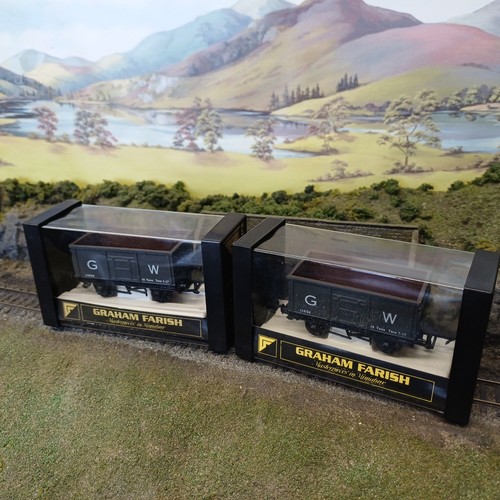 Graham Farish 13102. 16 Tonnen Mineralwagen x 2. Nr 110134 Vintage Modelleisenbahn. | Zustand: Used