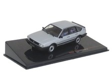 IXO MODEL VW Passat B2 85 Silver 1/43 CLC425N